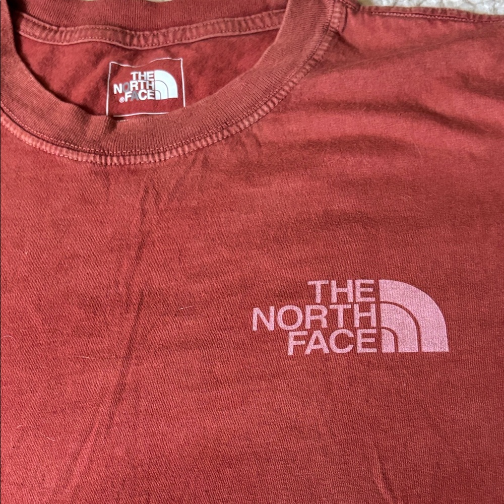 The North Face short sleeve tee
